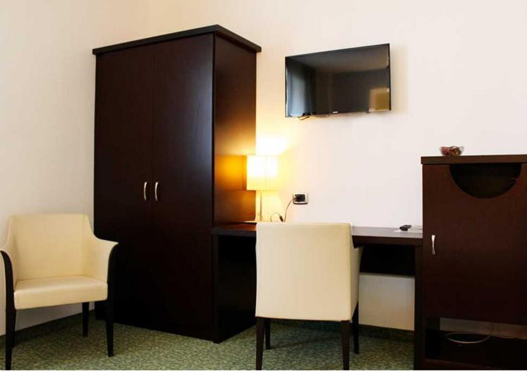Hotel Senator Горгонзола Екстер'єр фото