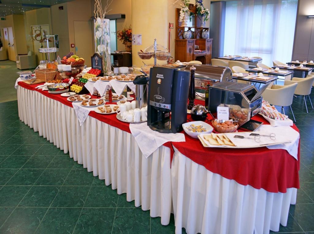 Hotel Senator Горгонзола Екстер'єр фото